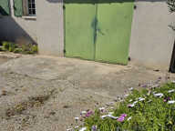 Plain-pied, idéalement situé dans le village — photo 3