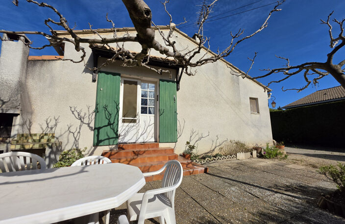 Plain-pied, idéalement situé dans le village — photo 5