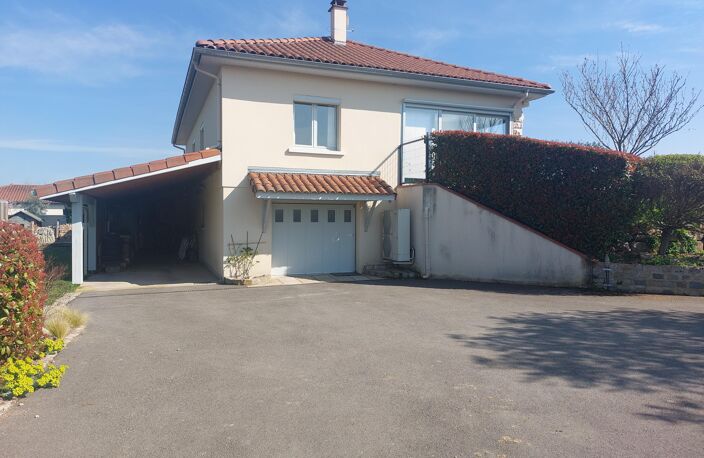 Vente maison 5 pièces 133 m² Montbrison (42600) — photo 3
