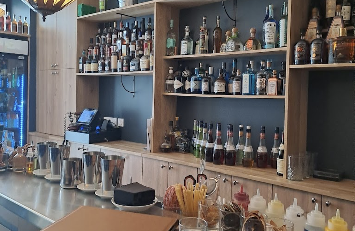 Pub-café à céder — photo 2