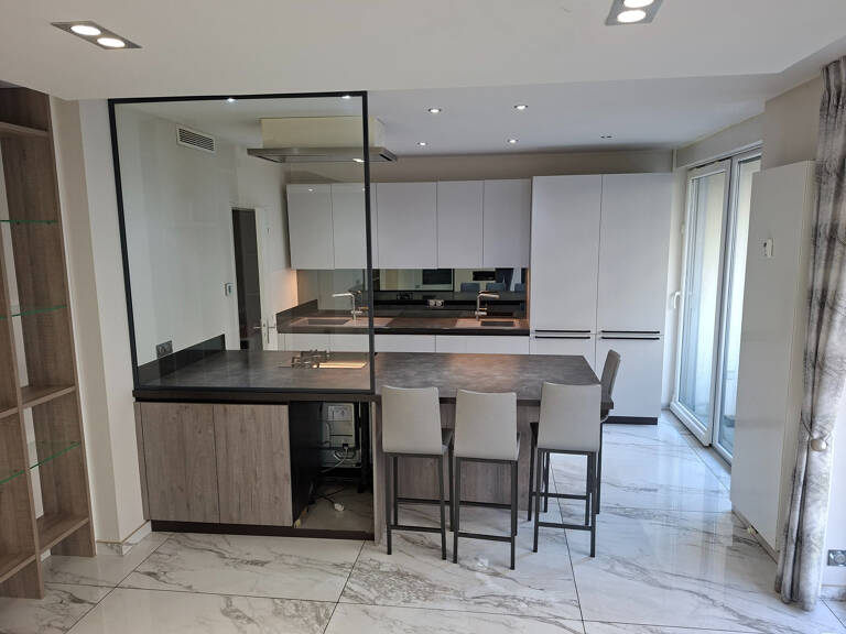 T4 meublé - 32 rue Boileau 69006 LYON — photo 1