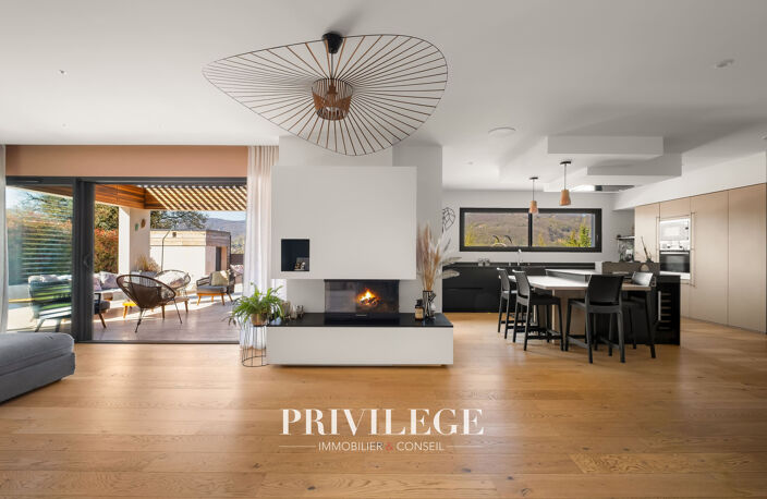 Maison d'architecte de 242 m2 avec vue et piscine — photo 5