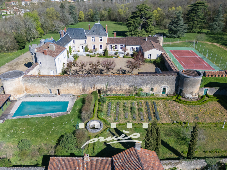 Propriété proche de Poitiers — photo 1