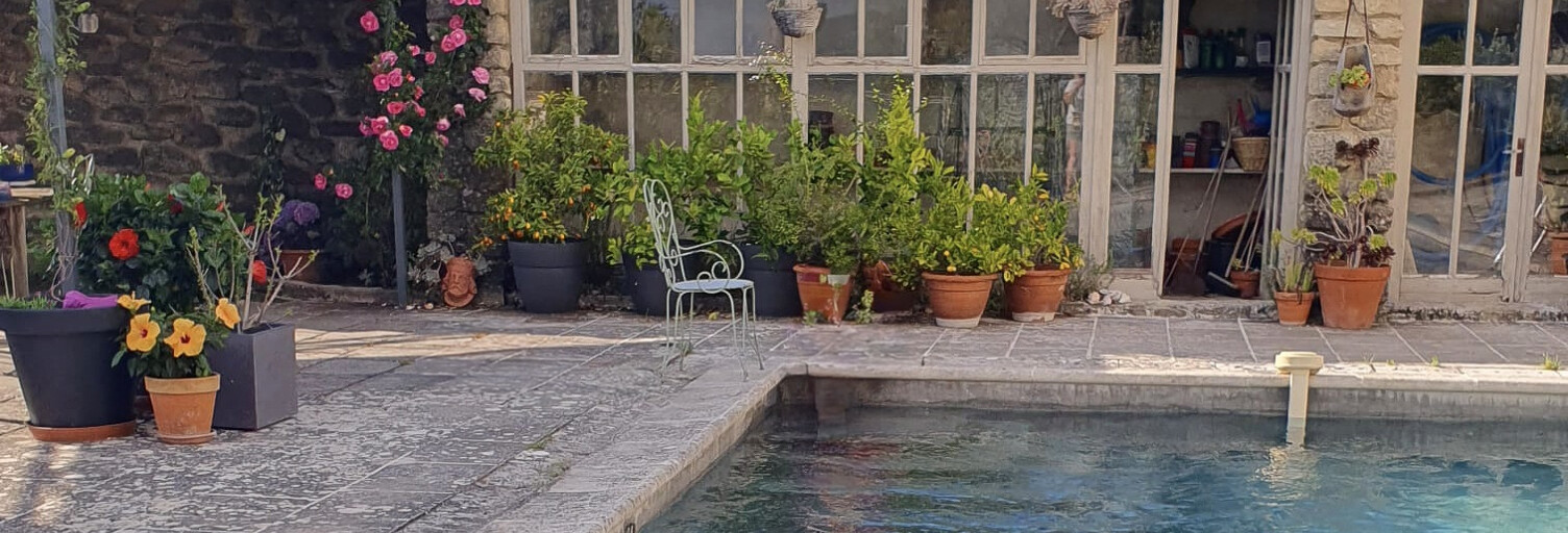 Maison 6 Pièces 140 m² à vendre à Cucuron (84160)