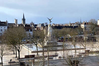 Appartement 3 pièces 690 €