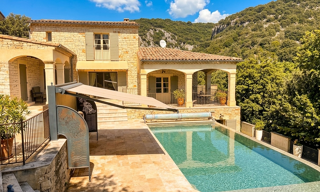 Maison 7 Pièces 224 m² à vendre à Goudargues (30630)