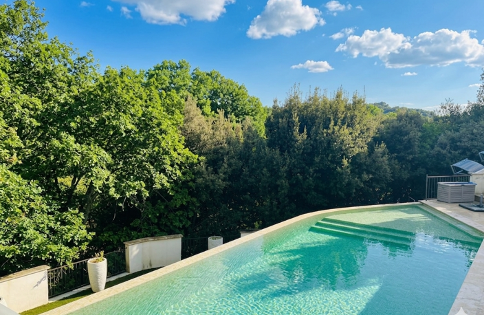 SECTEUR GOUDARGUES : MAS RECENT AVEC PISCINE ET APPARTEMENT — photo 3