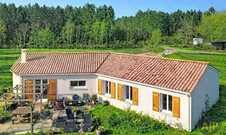 Maison 7 Pièces 132 m² à vendre à Le Pian-Médoc (33290)