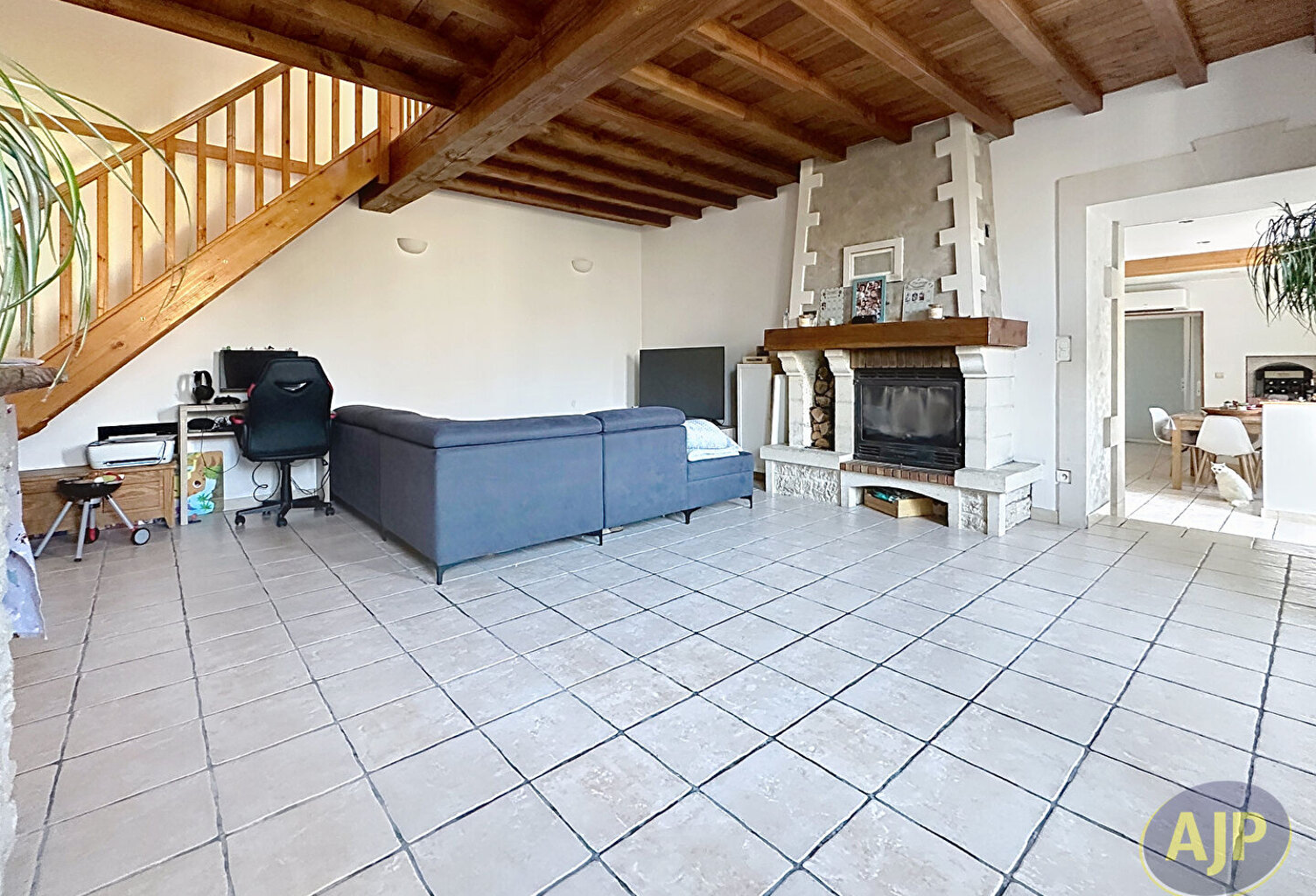 Maison Echebrune 5 pièce(s) 116 m2 — photo 1