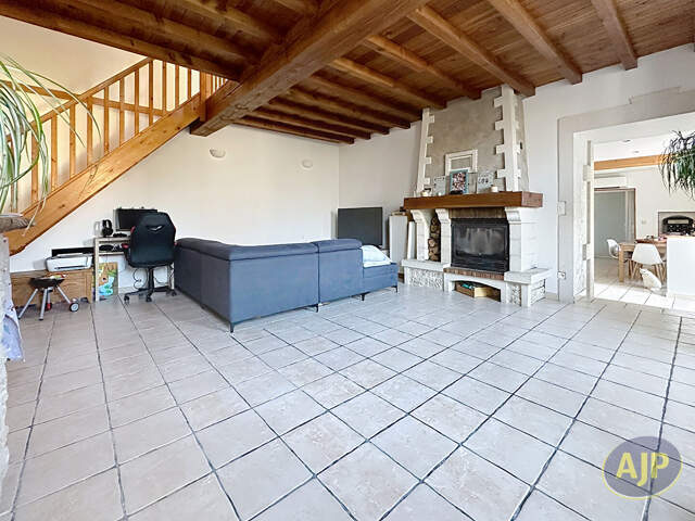 Maison Echebrune 5 pièce(s) 116 m2 — photo du bien