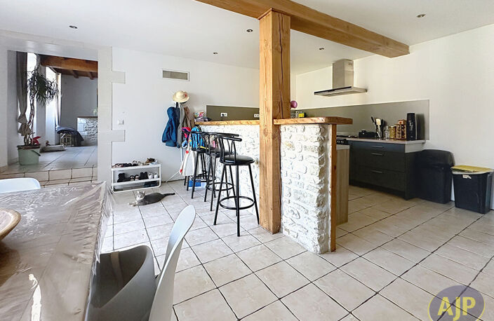 Maison Echebrune 5 pièce(s) 116 m2 — photo 4