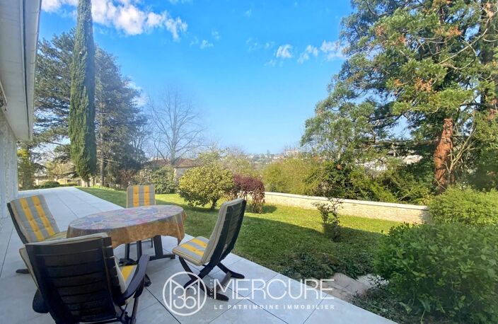 MAISON de 323 M² sur 2.730 M² de JARDIN — photo 3