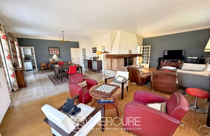 MAISON de 323 M² sur 2.730 M² de JARDIN — photo 5