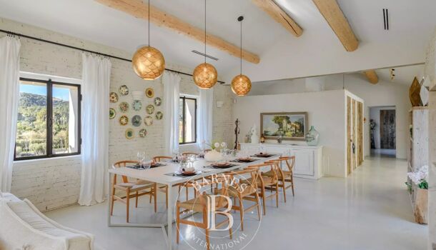 Propri&eacute;t&eacute; 10 pièces  à vendre Cassis 13260