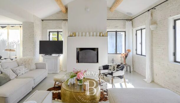 Propri&eacute;t&eacute; 10 pièces  à vendre Cassis 13260