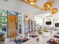 VENTE - CASSIS - SUPERBE PROPRIETE FAMILALE  AVEC ANNEXE ET PISC — photo 4