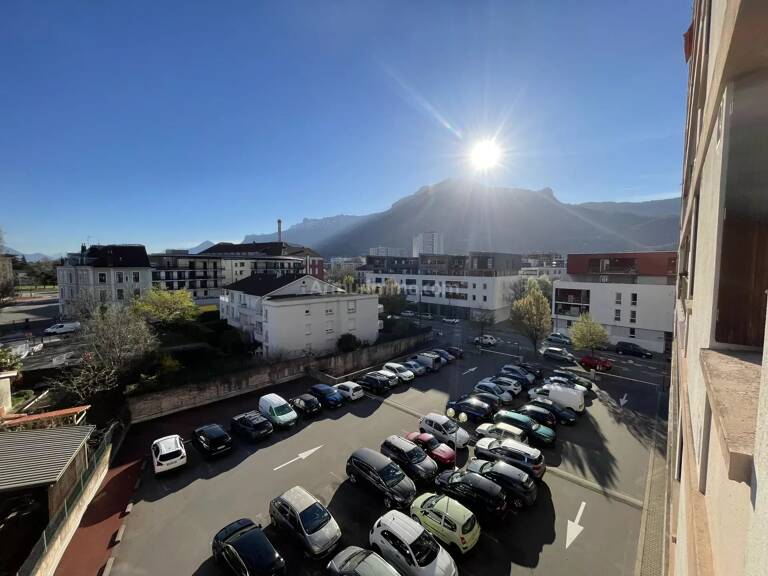 GRENOBLE EAUX CLAIRES – Appartement 5 pièces + cuisine, 117 m² (loi Carrez) — photo 1