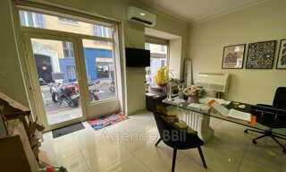 Commerce  48 m² à vendre à Nice (06000)