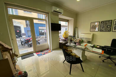 Commerce  230000 €