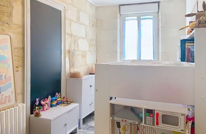Maison en pierre apparente, proche du centre — photo 3