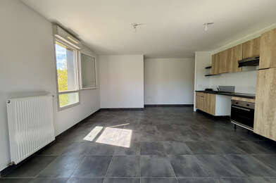 Appartement 3 pièces 240000 €