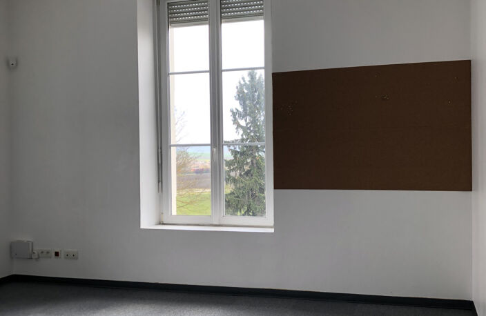 Bureau à louer - Proche Bezannes — photo 2