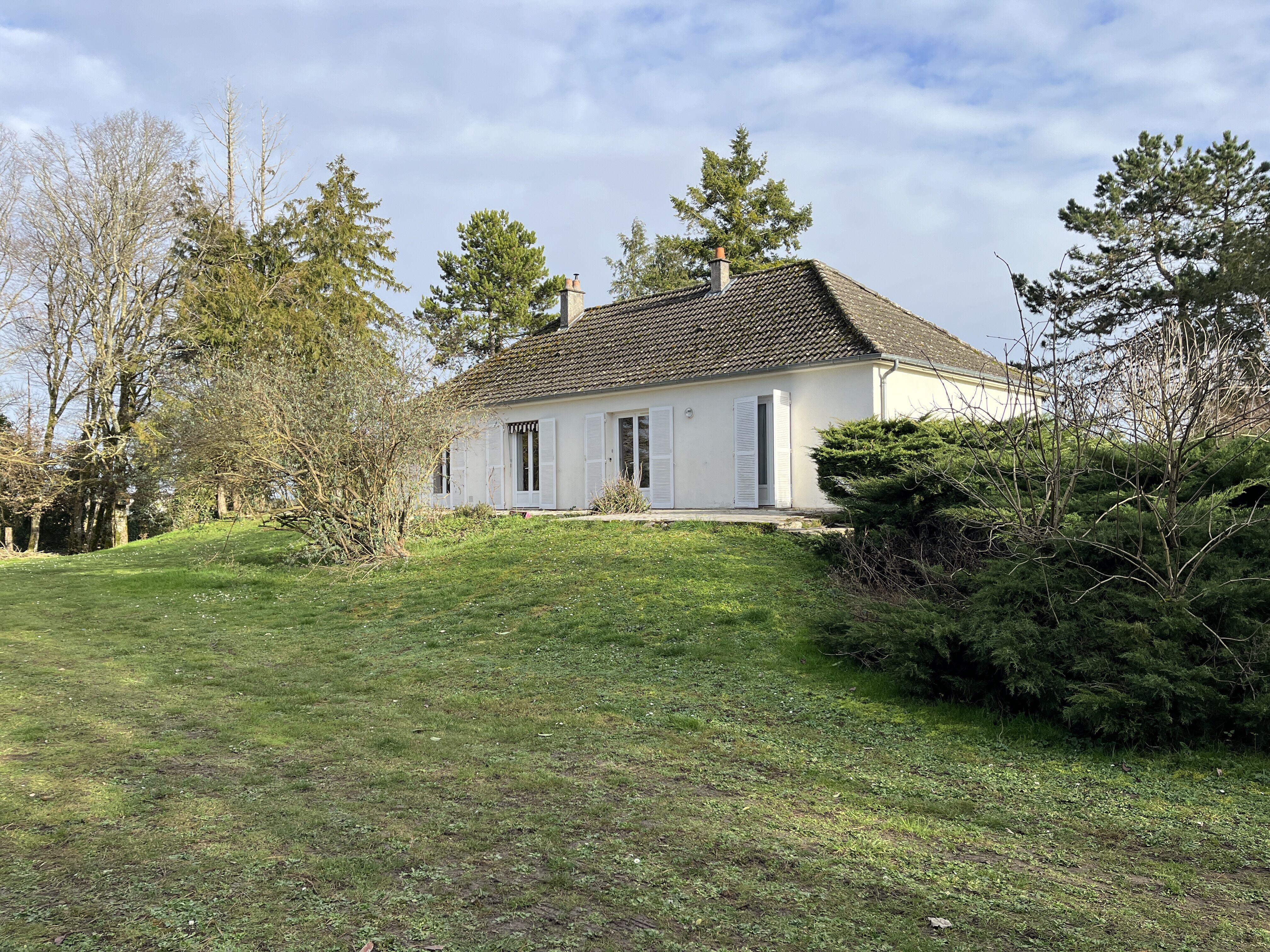 PAVILLON SUR SOUS-SOL