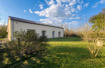 Séjour lumineux et grand terrain constructible — photo du bien