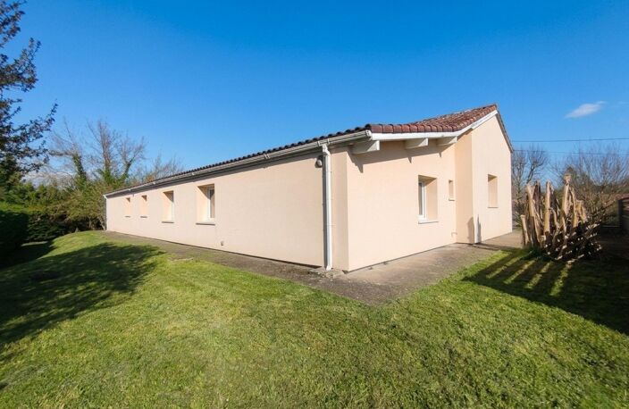 Séjour lumineux et grand terrain constructible — photo 2