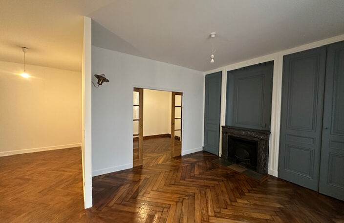 Saint Pothin T1 bis de 53 m2 — photo 2