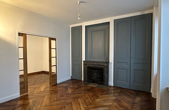 Saint Pothin T1 bis de 53 m2 — photo 4