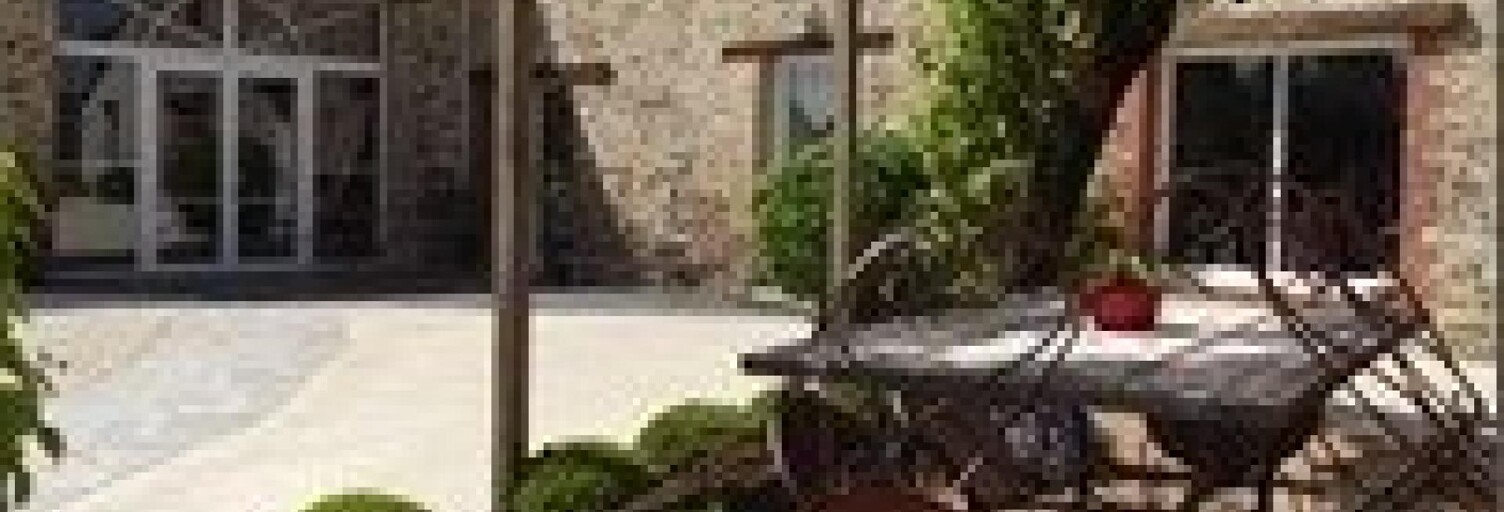 Maison 11 Pièces 430 m² à vendre à Essarts-en-Bocage (85140)