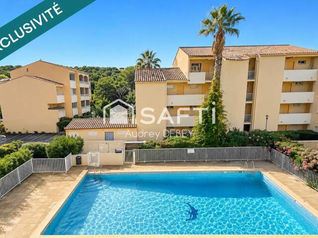 OPPORTUNITÉ RARE  PRIMO-ACCÉDANT / INVESTISSEMENT LOCATIF - À PIED DU PORT & DES PLAGES  CALME ABSOLU  VUE DÉGAGÉE  PARKING — photo du bien