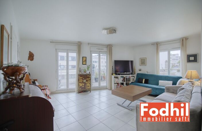 Appartement 3 pièces de 64m²- au 3éme sans vis à vis- Balcon et Parking. — photo 2