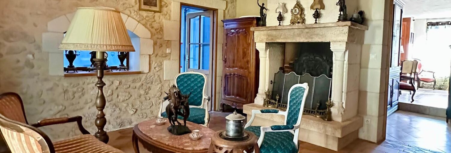 Maison 10 Pièces 385 m² à vendre à Montpeyroux (24610)