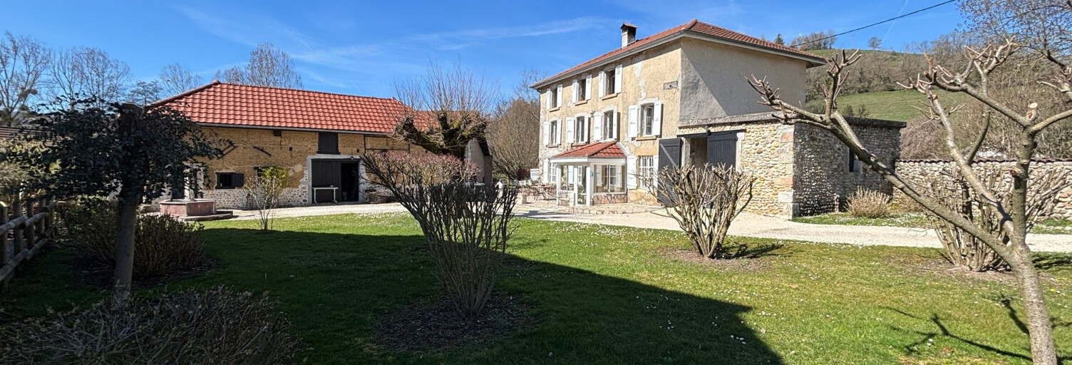 Maison 8 Pièces 142 m² à vendre à Montferrat (38620)