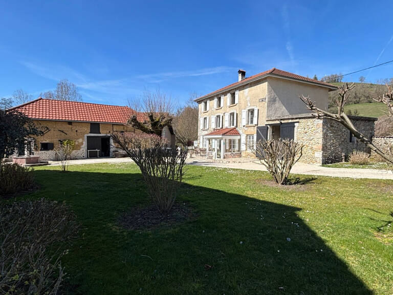 Maison individuelle avec dépendance — photo 1