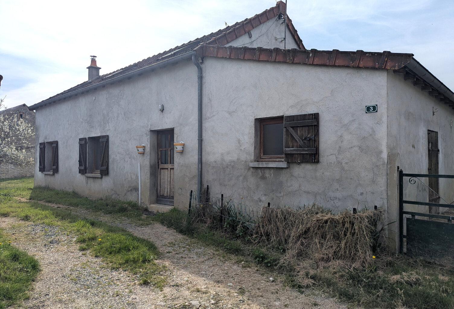 Maison d'habitation au coeur d'un petit hameau ! — photo 1
