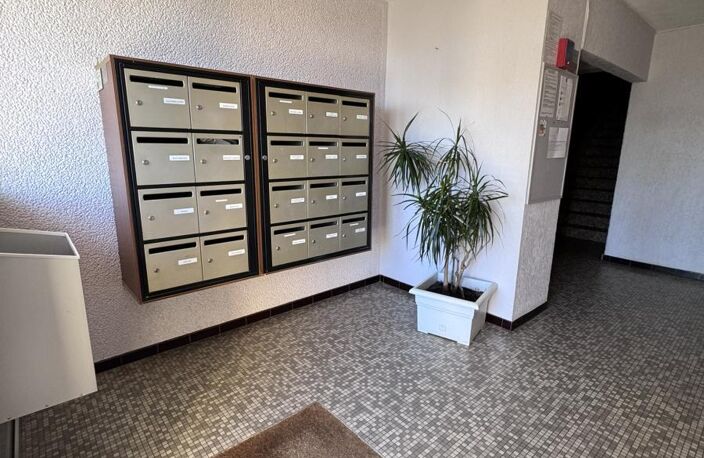 Vente appartement 4 pièces 75 m² Dijon (21000) — photo 2