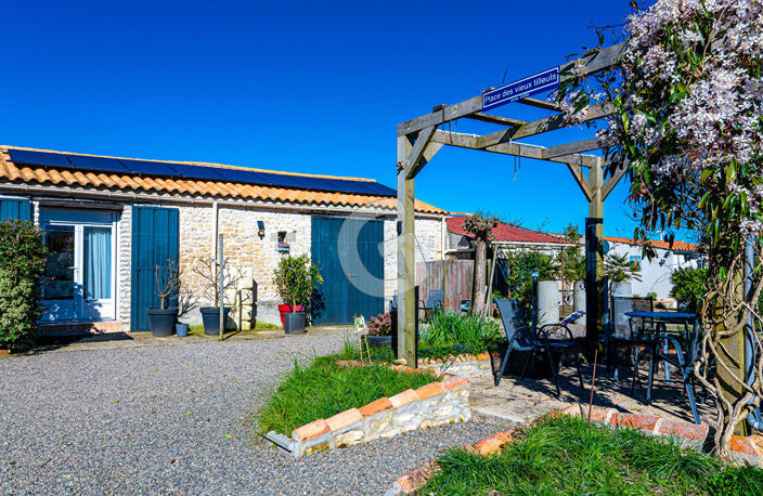 Maison de caractère Longeville Sur Mer 10 pièce(s) 223 m2 — photo 4