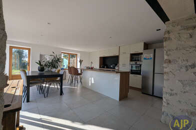 Maison 5 pièces 325500 €