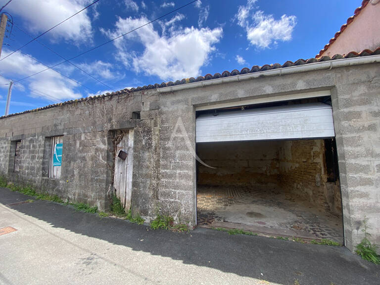 Garage 60 m2 — photo 1
