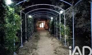 Immeuble  313 m² à vendre à Venasque (84210)