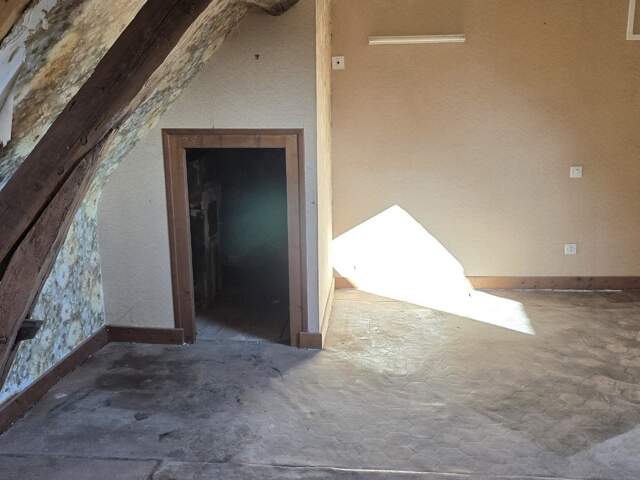 Maison à rénover — photo du bien