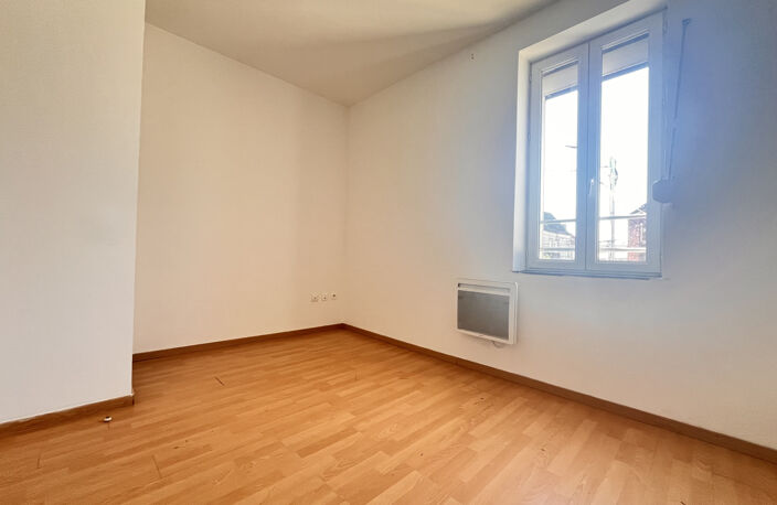 Maison à acheter avec 4 pièces à Jeumont avec Julien DELEBOI — photo 3