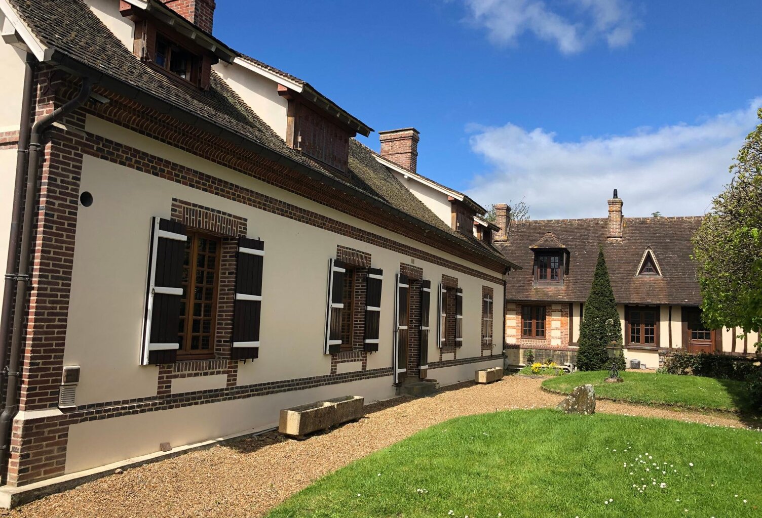Très belle propriété au sein d'un village prisé — photo 1