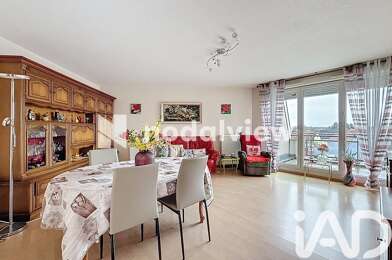 Appartement 5 pièces 176000 €