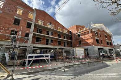 Commerce  373625 €