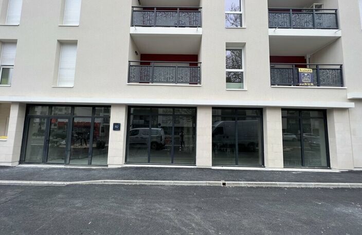 à VENDRE — photo 2