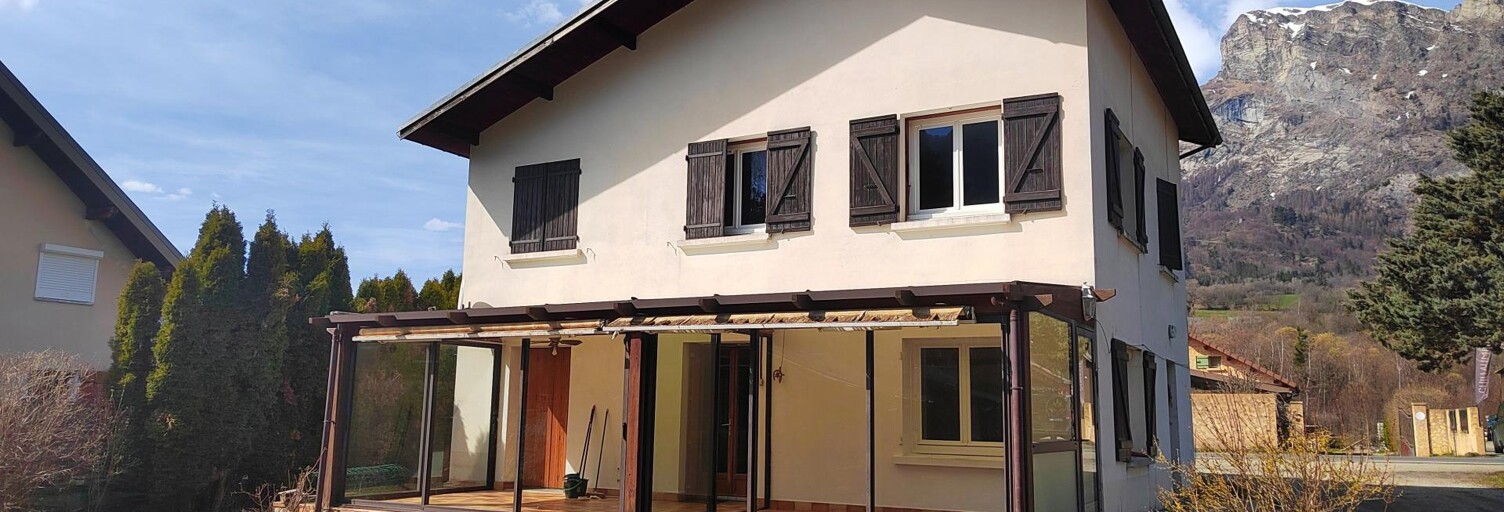 Maison 7 Pièces 131 m² à vendre à Saint-Jean-Saint-Nicolas (05260)